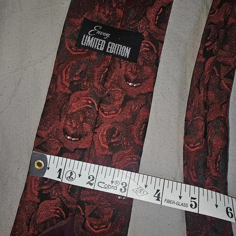 N/A men tie