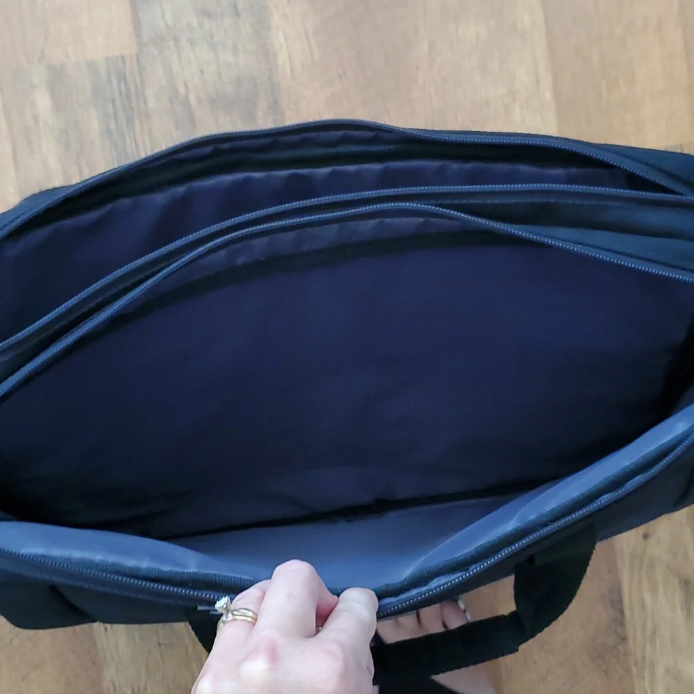 solo nwot black