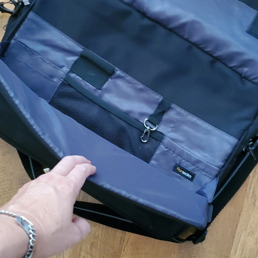 solo nwot black