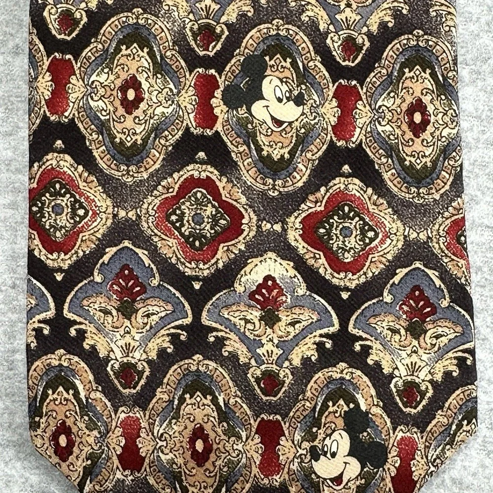 Disney walt featuring tie