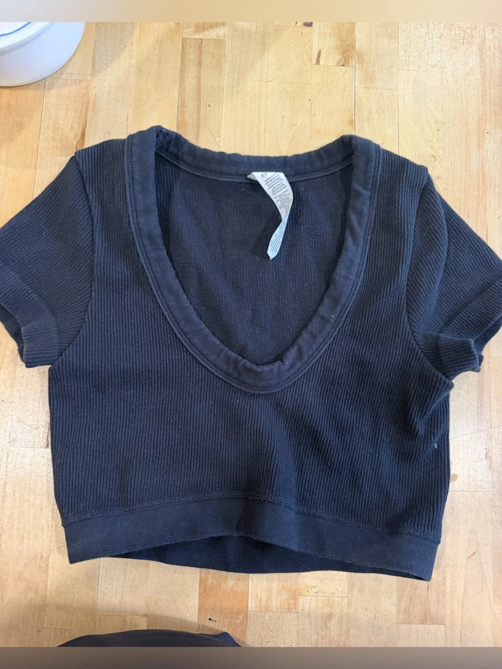 ALO Sleeve Ribbed V-Neck Sweater