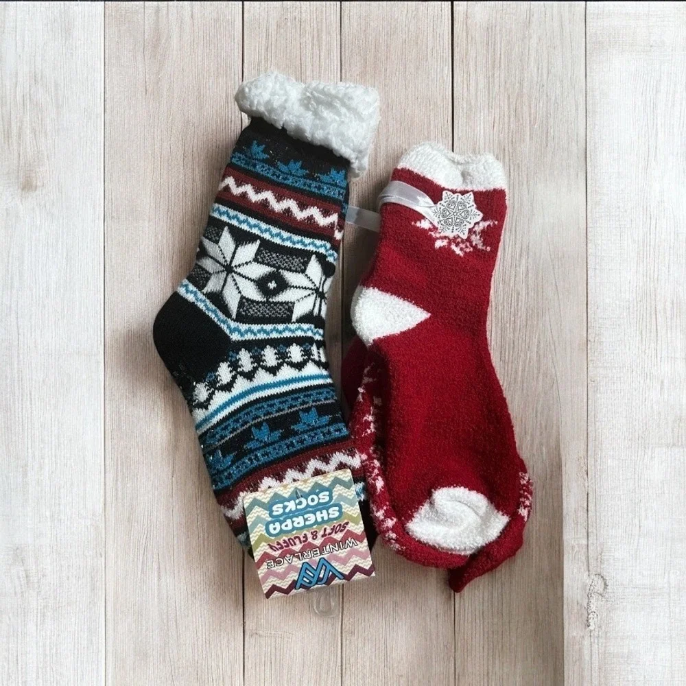 Winterlace Sherpa Socks Soft‎ & Fluffy Two Pair Snowflake Cabin Socks