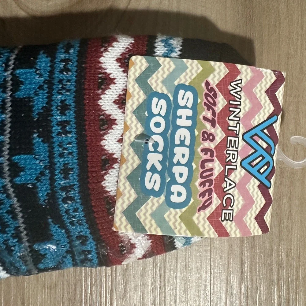 Winterlace sherpa socks