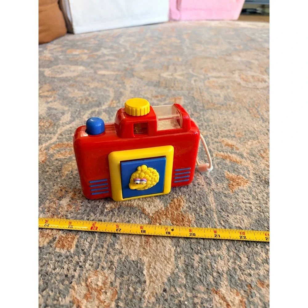 Vintage 1980s 90s Illco Sesame Street Toy Camera‎ Featuring Pop Out Big Bird