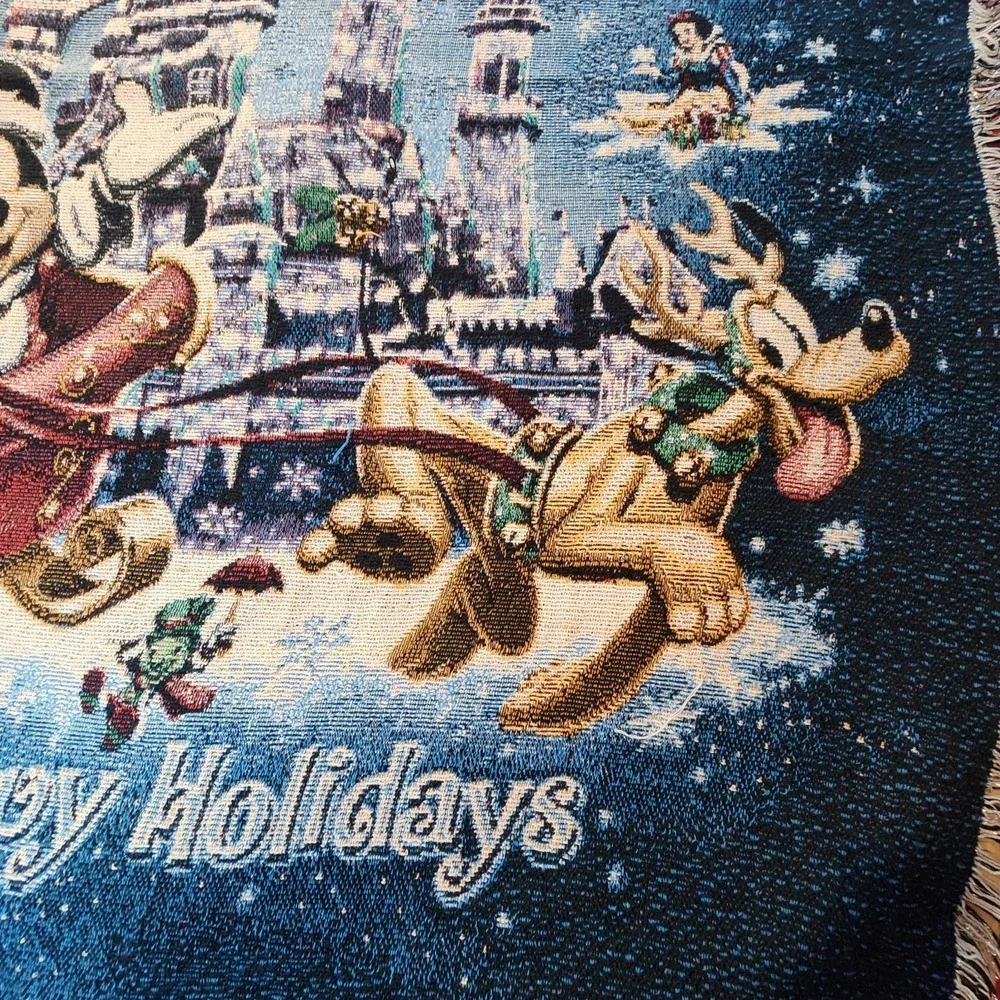 DISNEY PARKS Tapestry Throw Blanket 50 X 60 Happy Holidays‎ Mickey Christmas