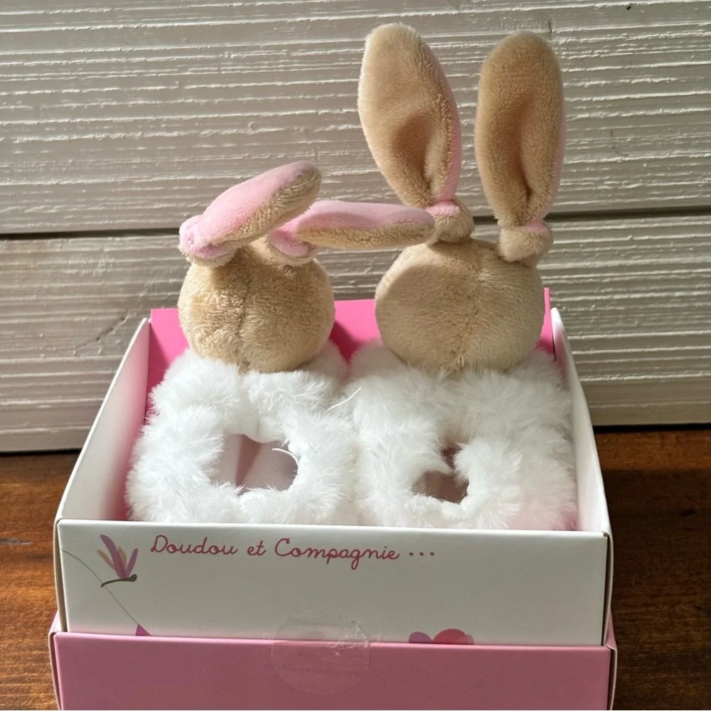 Doudou et Compagnie Rattle Booties Bunny Pink Slippers NEW IN BOX