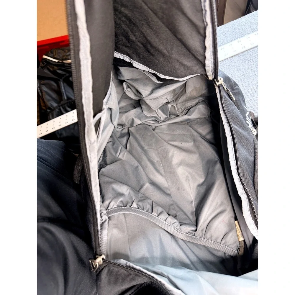 Nike Elite Hoops Pro Basketball Backpack Black White Max Air Straps Travel Bag