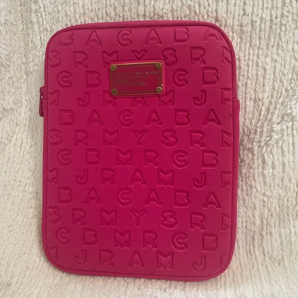 Marc by Marc Jacobs Embossed Hot Pink Tablet Sleeve, padded IPad, tablet case