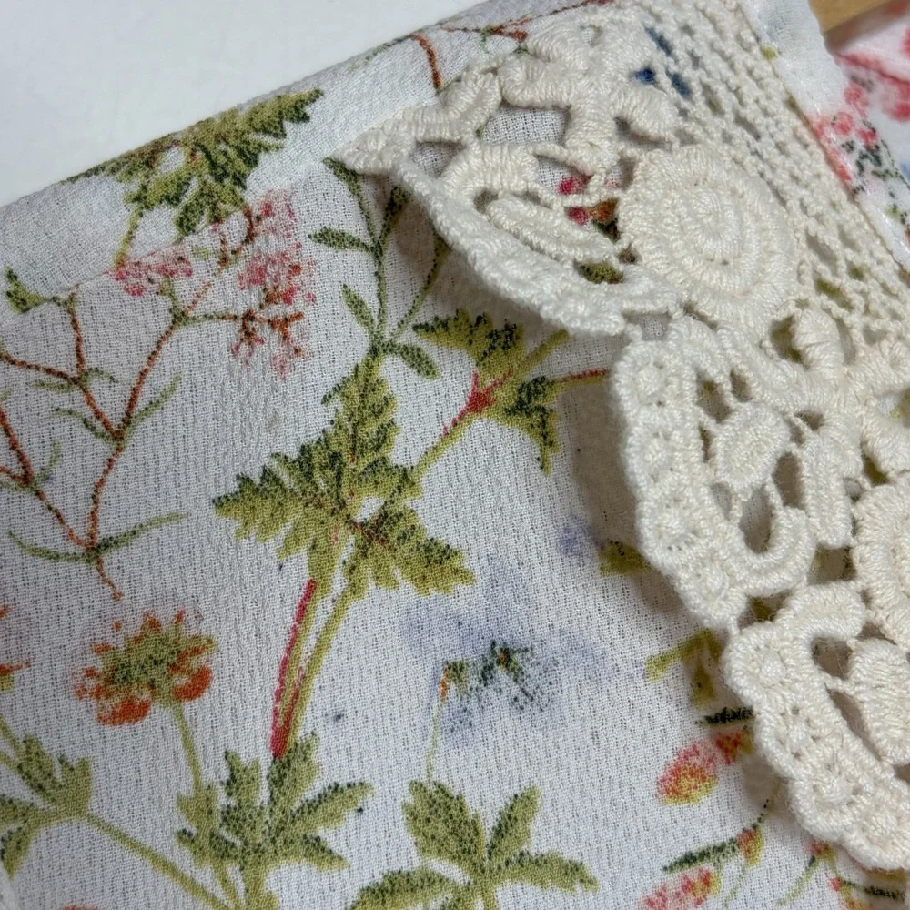 Redherring brand approximate floral