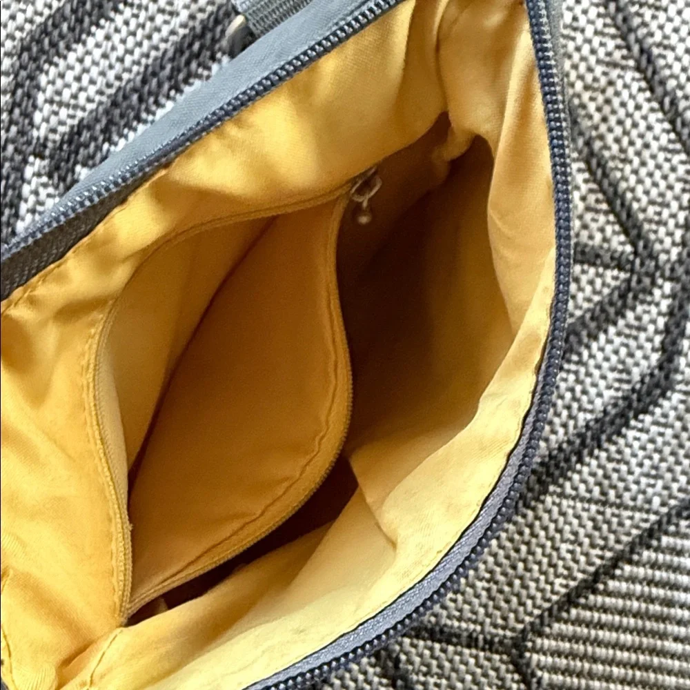 Baggallini compact stylish