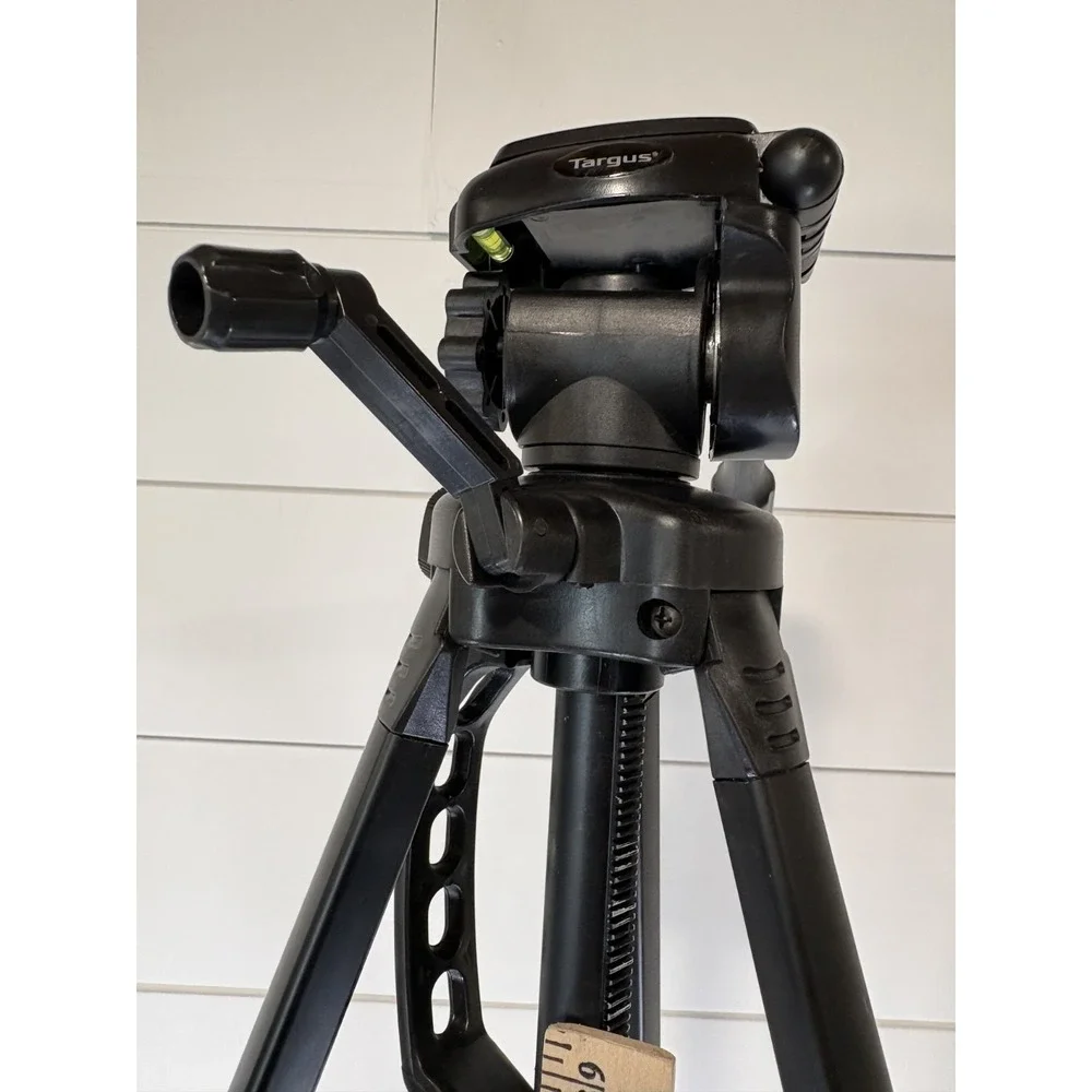 Targus camera tripod