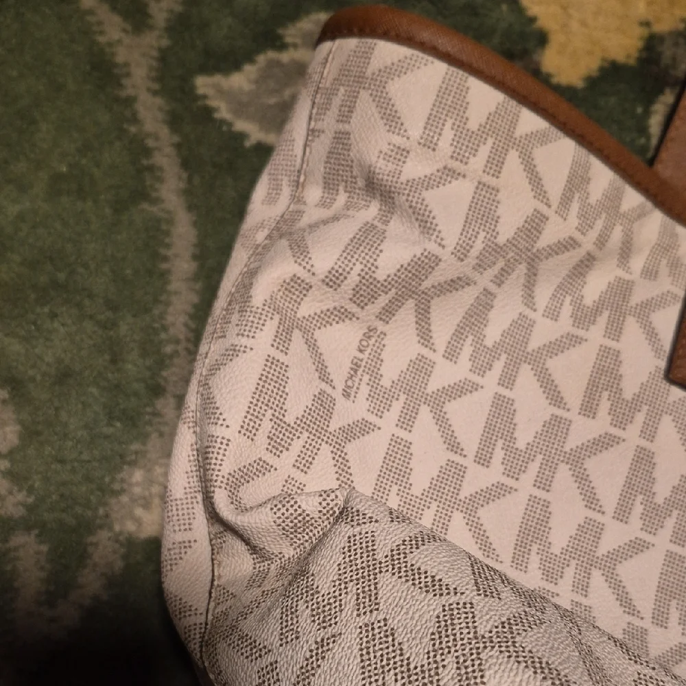 Michael Kors elegant michael