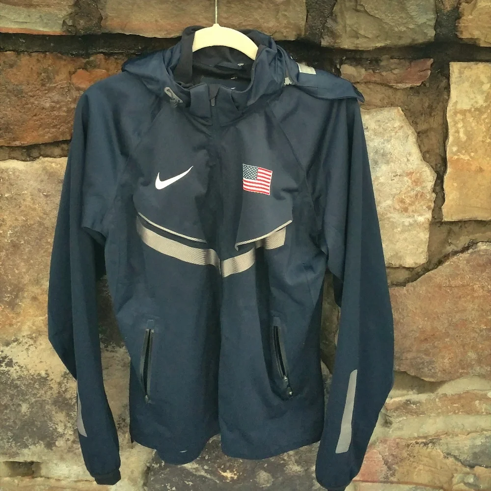 Nike Olympic Podium Jacket size Small