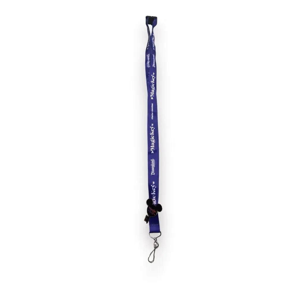 Disney Magic Key Holder Lanyard with Magic Key Pin Disney‎ Blue