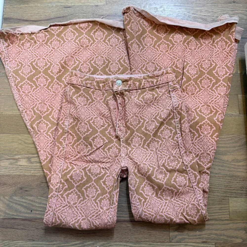 Free People throw zip take