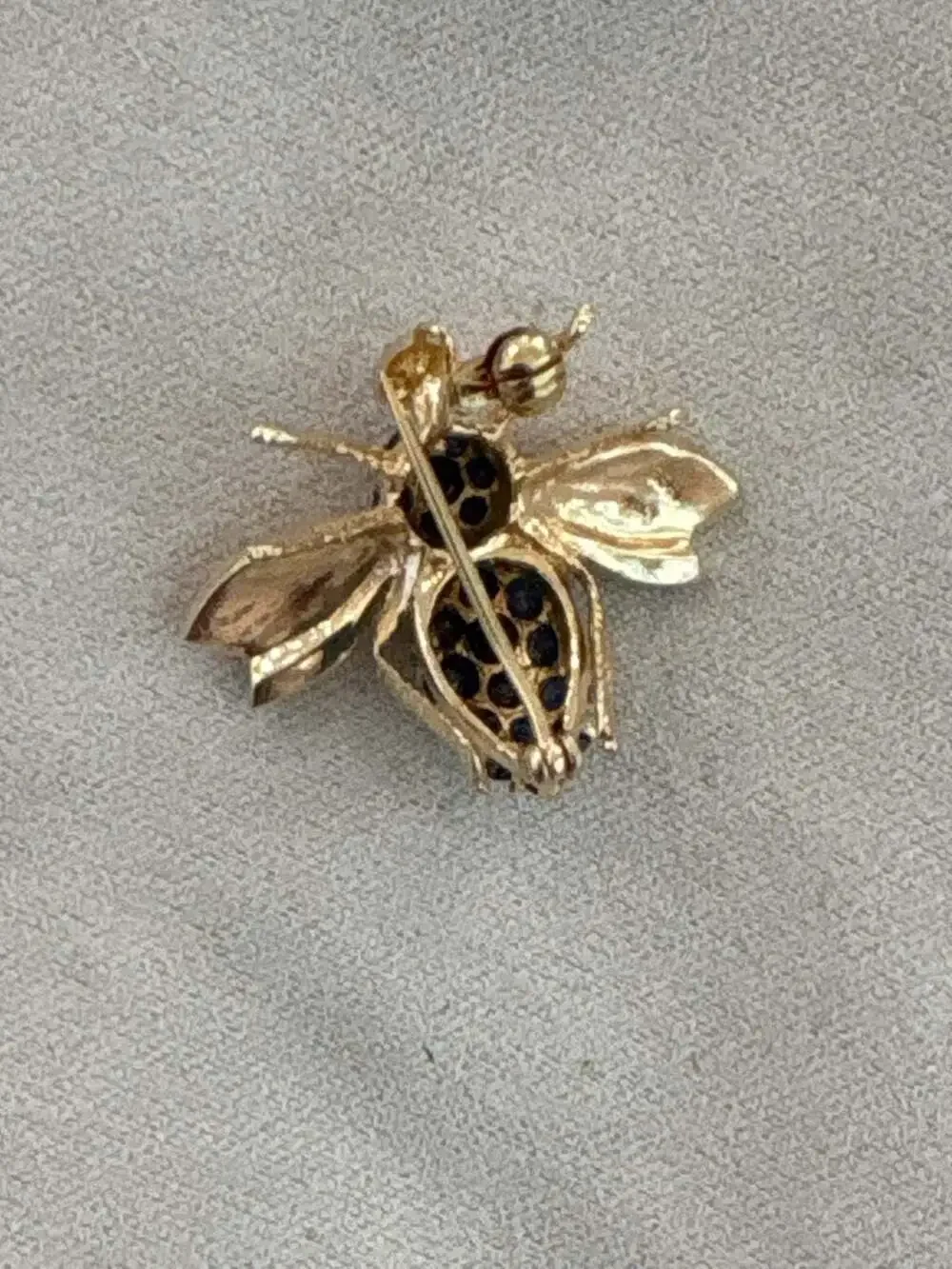 Vintage 14K Gold Sapphire Bee Brooch Pin