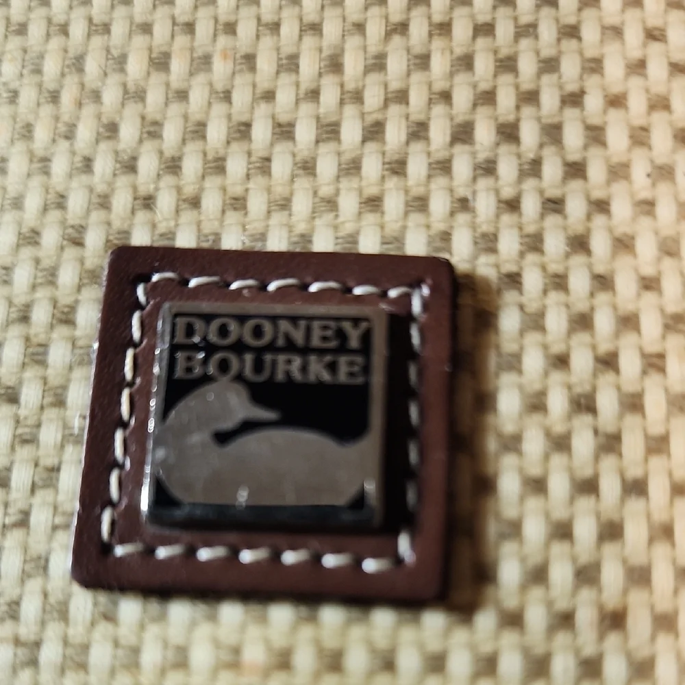 Dooney & Bourke elegant dooney