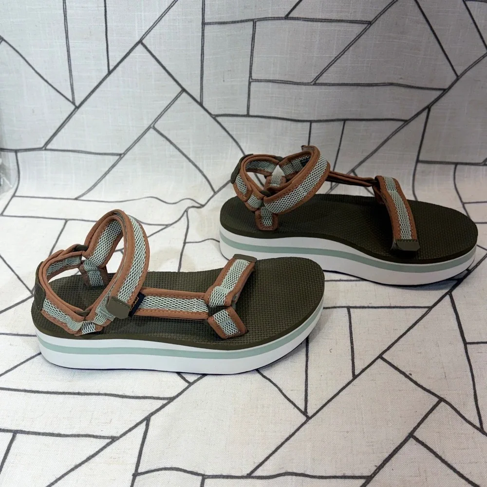 Teva we sandals