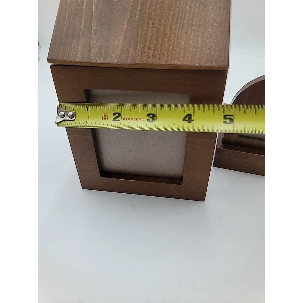 The Unbranded Brand this listing