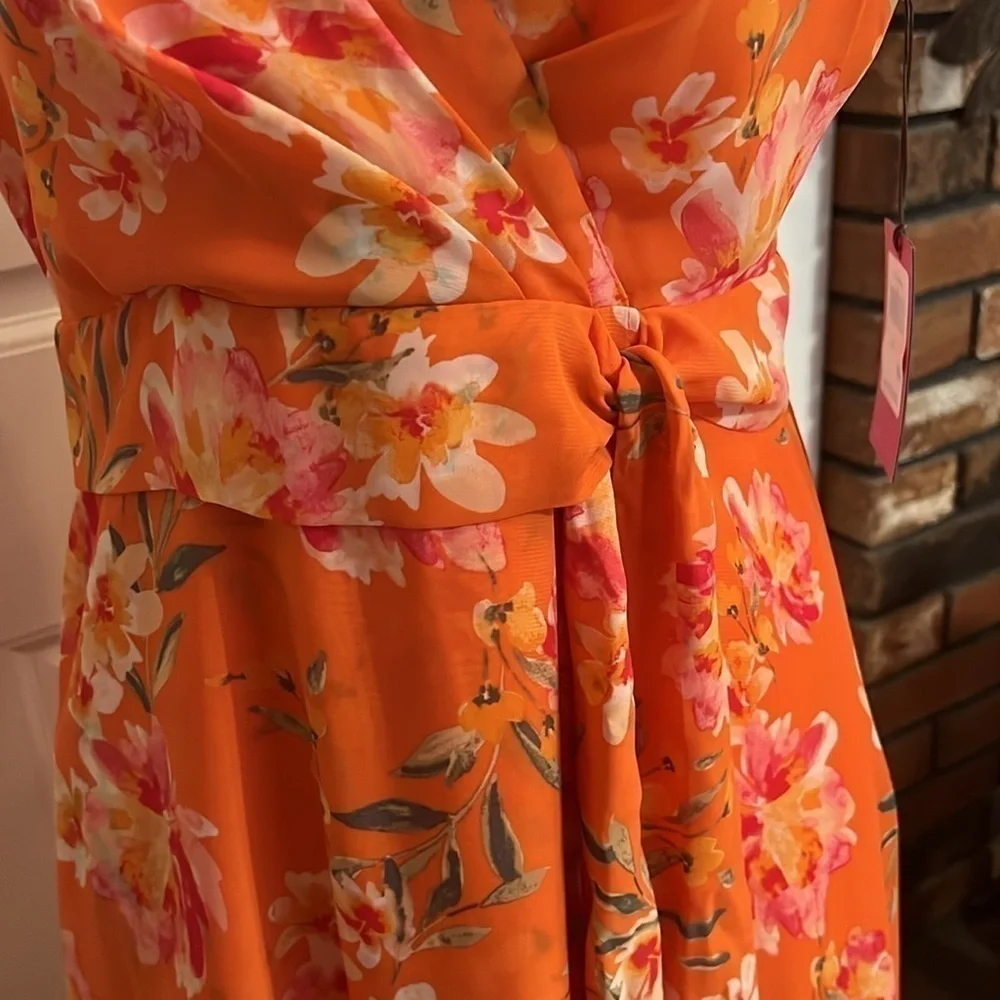 Vince Camuto bright burst