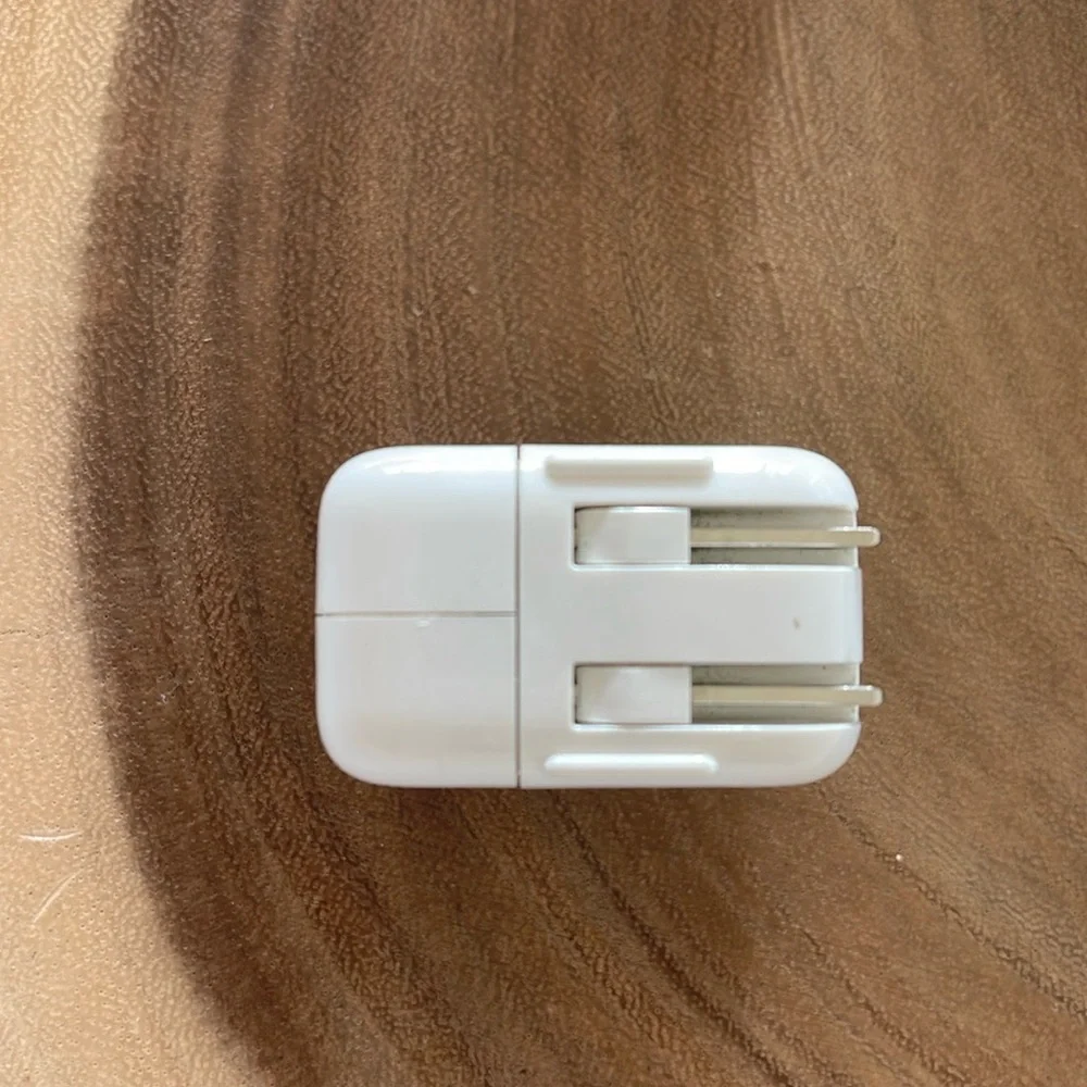 Apple power ipad usb