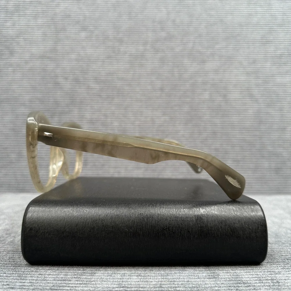 oliver peoples