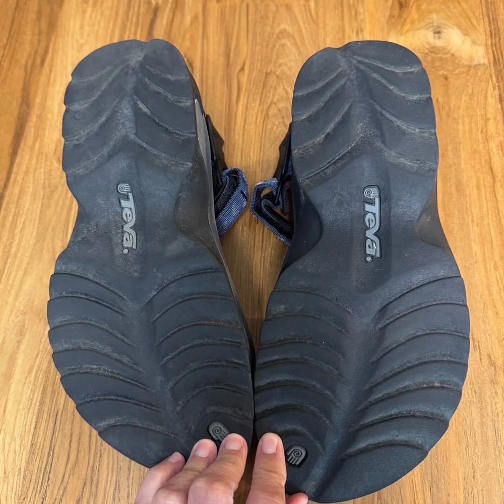 Teva hurricane sandals