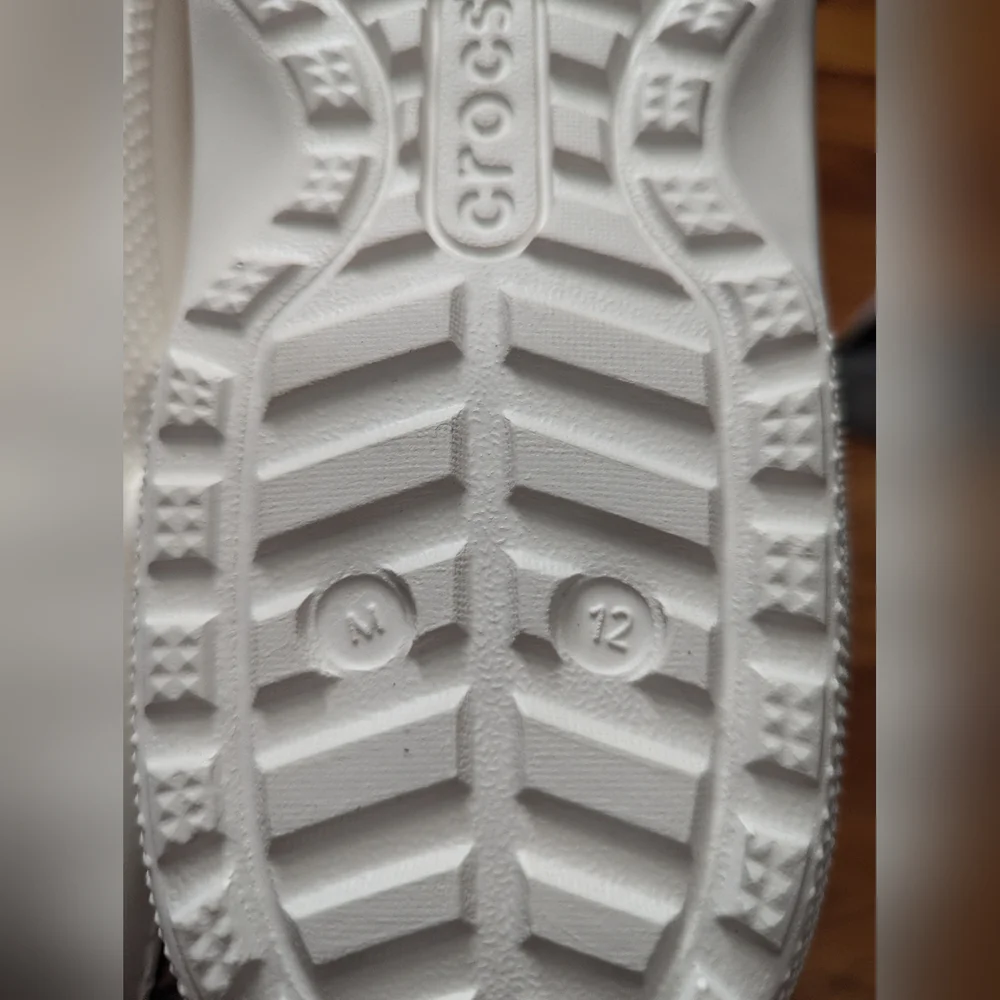 CROCS new no