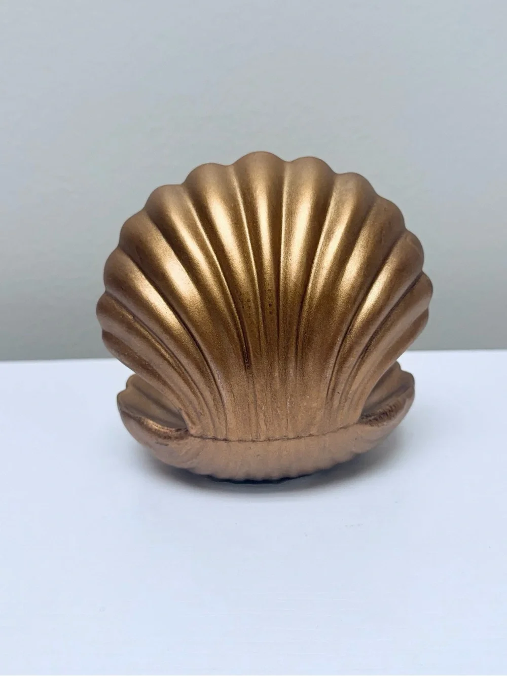 Gold Shell with Pearl, Decorative Resin Figural Target Bullseye's Playground™