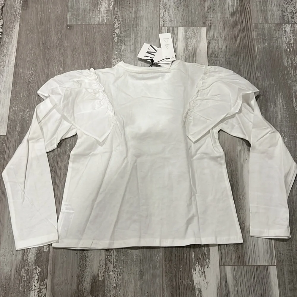Zara round neck