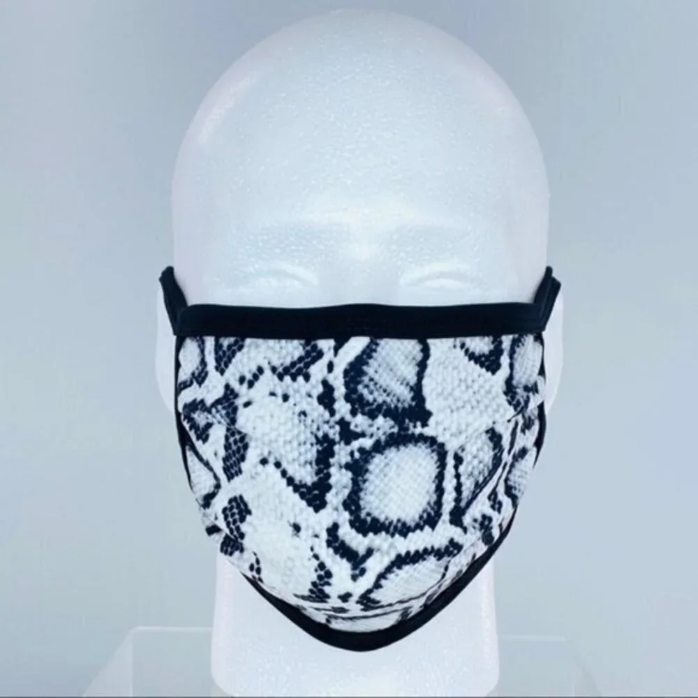WASHABLE POLY & COTTON MASK New In Package • 27