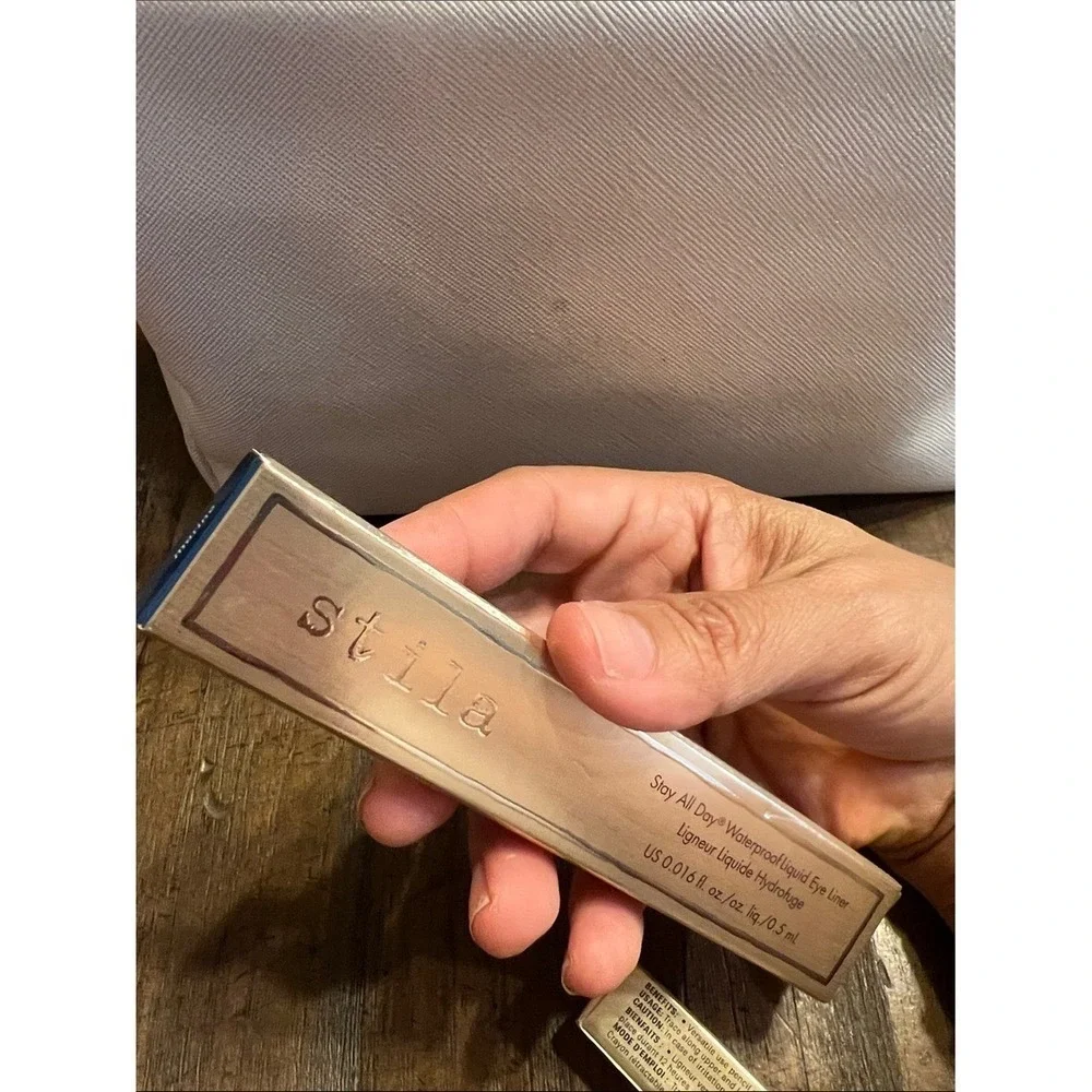 Stila stay all