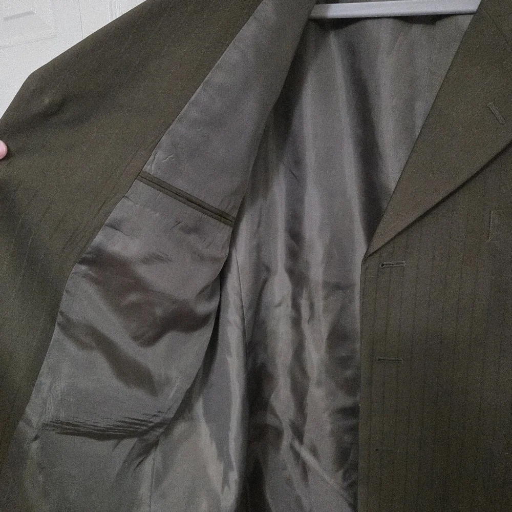 Luighi Balini shoulder stylish