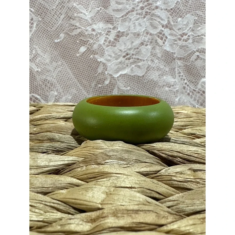 Set of‎ 8 Vintage Olive Green Wooden Napkin Rings Chunky Round Table Decor