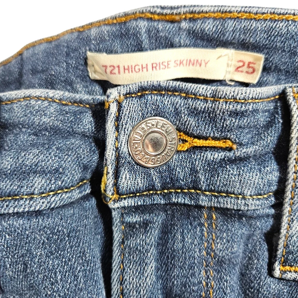 Levi's 721‎ Distressed Mid-Rise Skinny Jeans 25x23 Custom Make or Break Blue