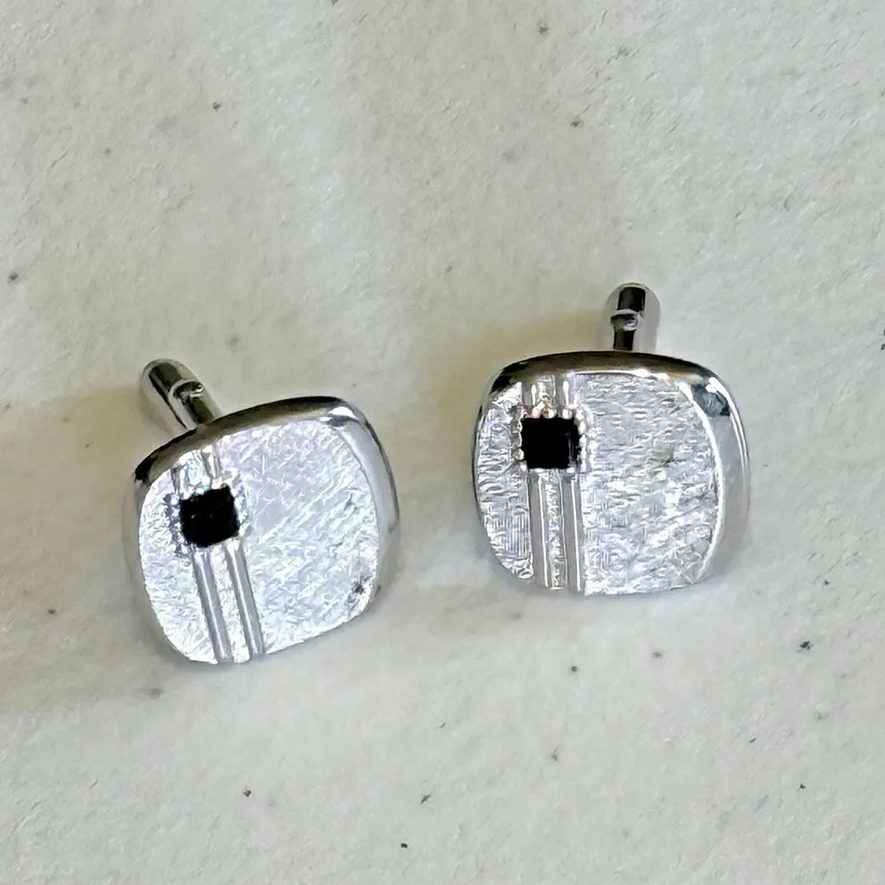 Vintage Silver Swank Cufflinks w/ Black Stone and Brushed‎ Finish
