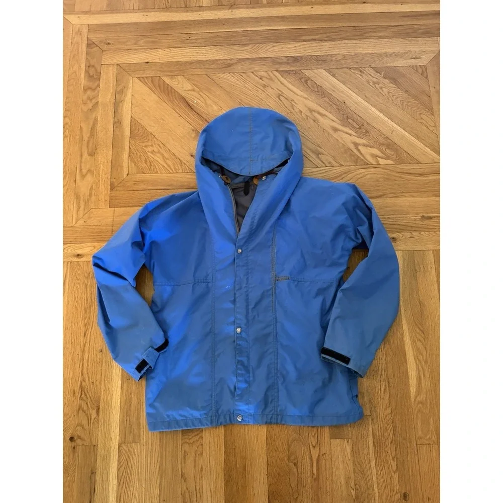The North Face stylish closure who