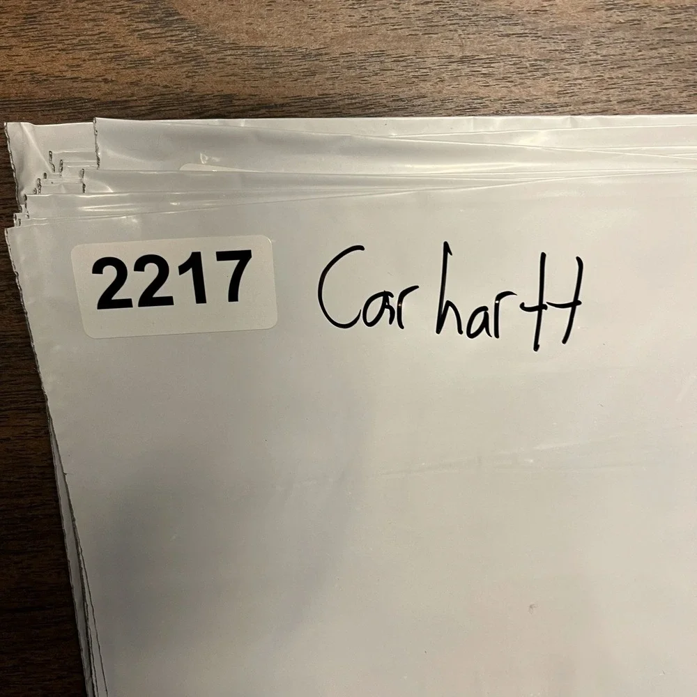 Carhartt 17 closure