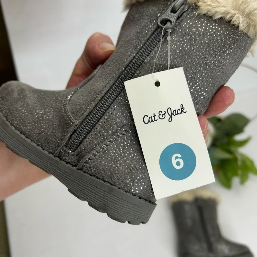 Cat & Jack Glitter Faux Fur Toddler Boots - Gray
