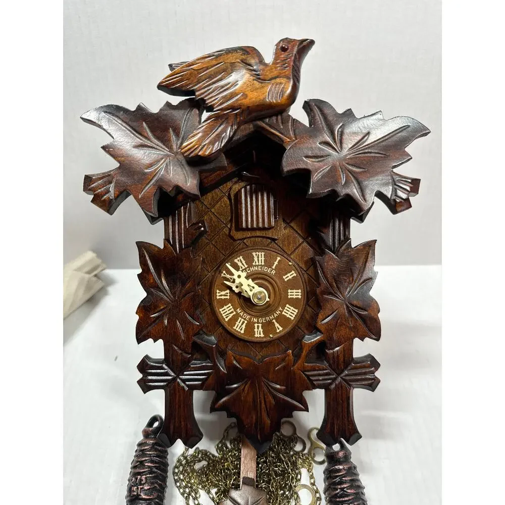 Schwarzwalder Kuckucksuh Clock German Black‎ Forest Hand Carved - New Box Open