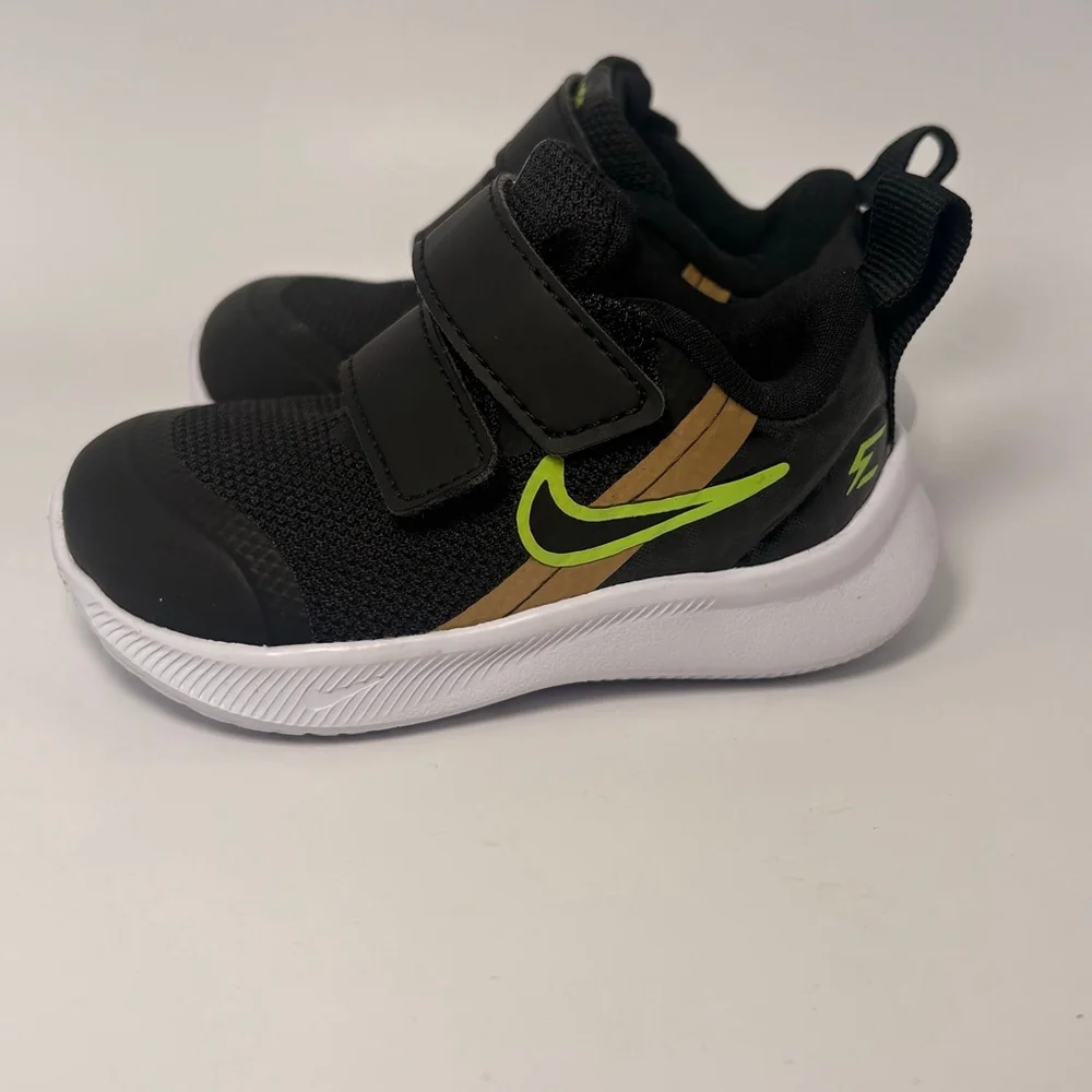 Nike some hook pair