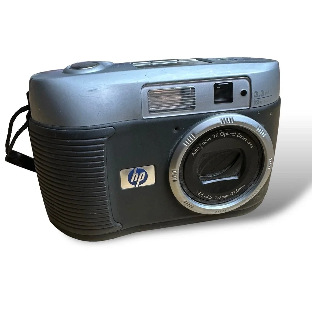 HP‎ Photosmart 720 Q2164A Point & Shoot Digital Camera Untested / Parts ONLY