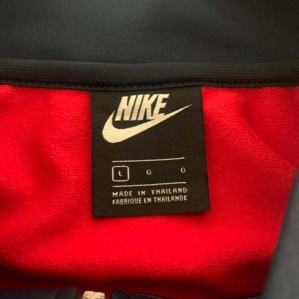 Nike approximate measurements