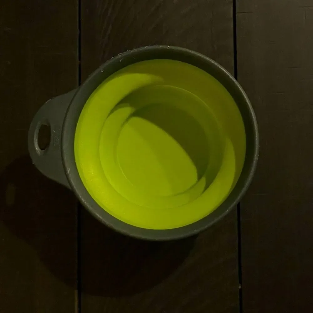 Small Pet, Collapsible, Green & Gray, Water/Food Dish. 4.5 in. x 1.75 in.