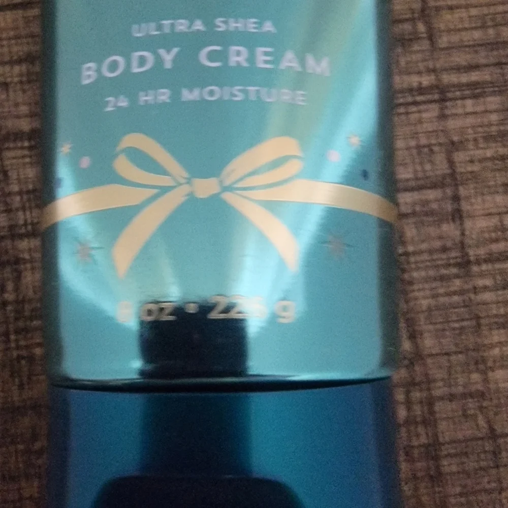 Bath & Body Works bath body