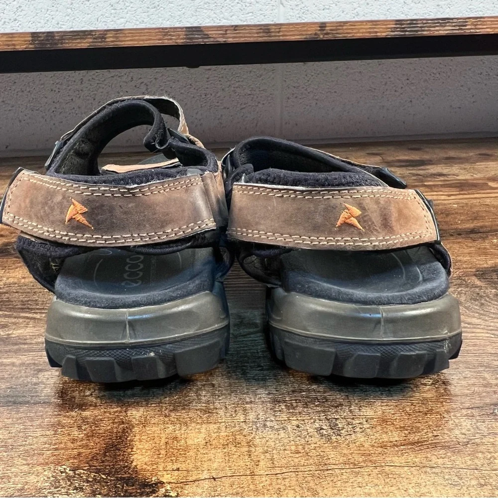 Ecco size men