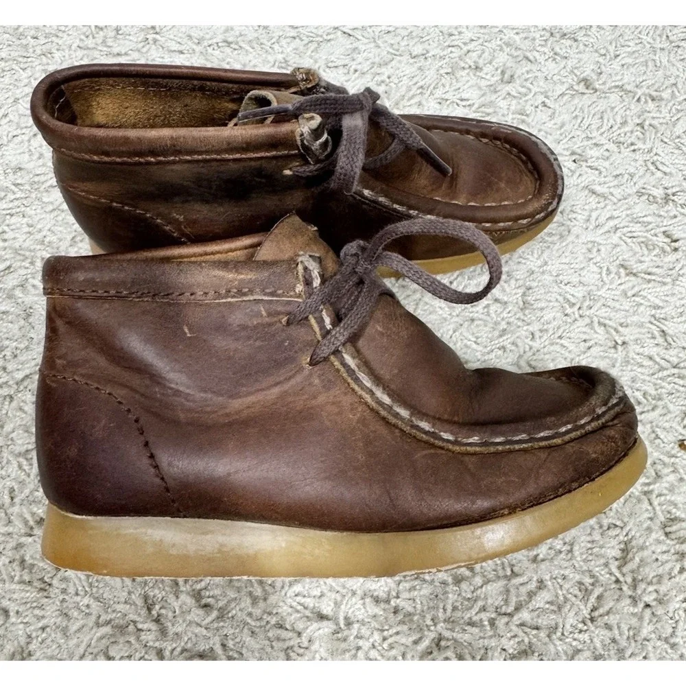 Clarks Originals Kids Wallabee Leather Lace-Up Chukka‎ Boots Sz 10 Classic Brown