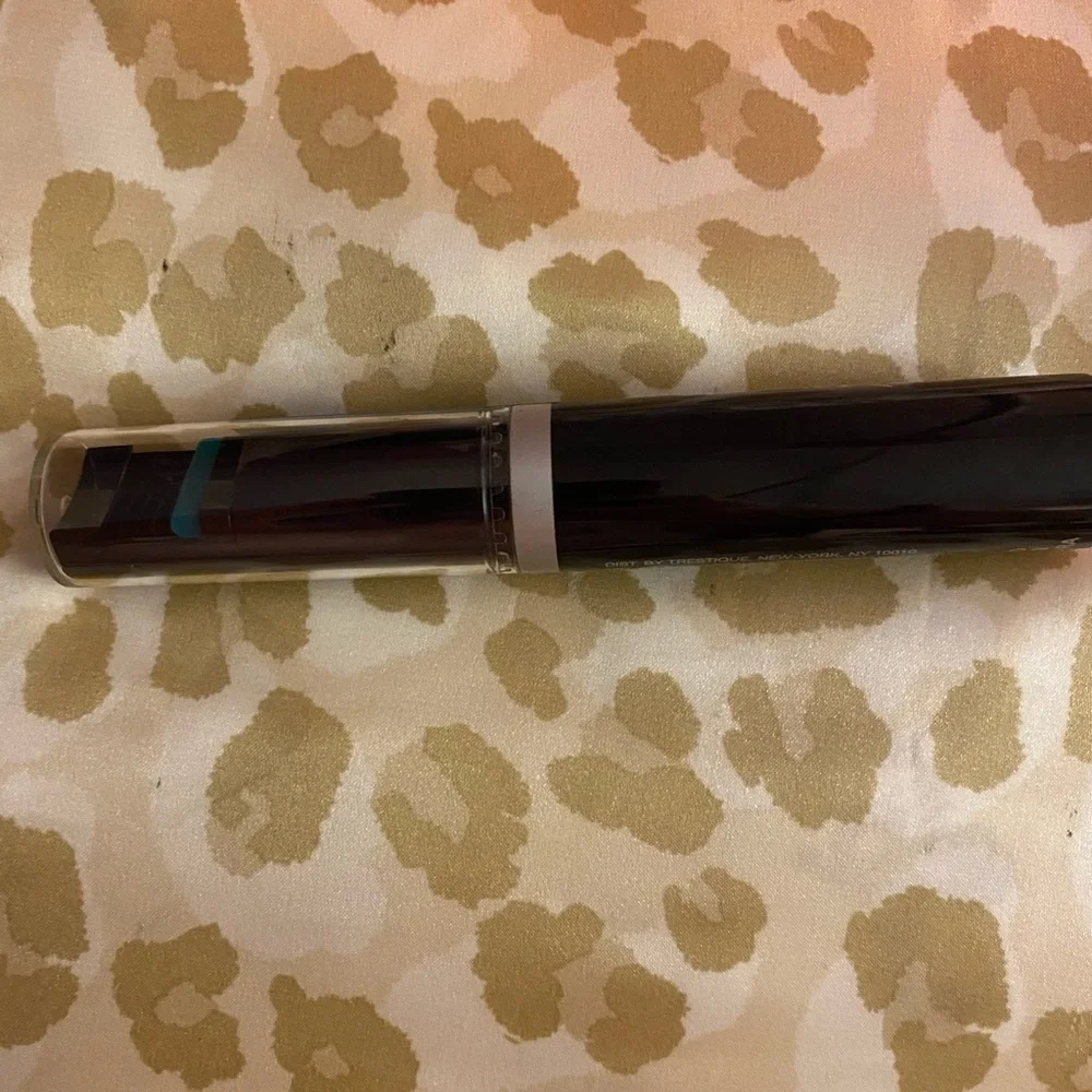 Trestique Good Vibes Mascara ( icelandic Black) with built in curler