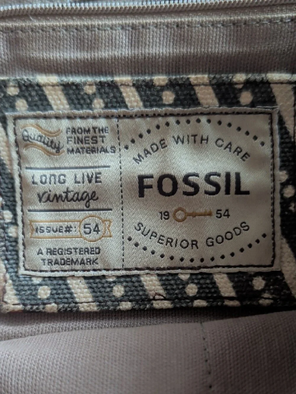 Fossil classic brown