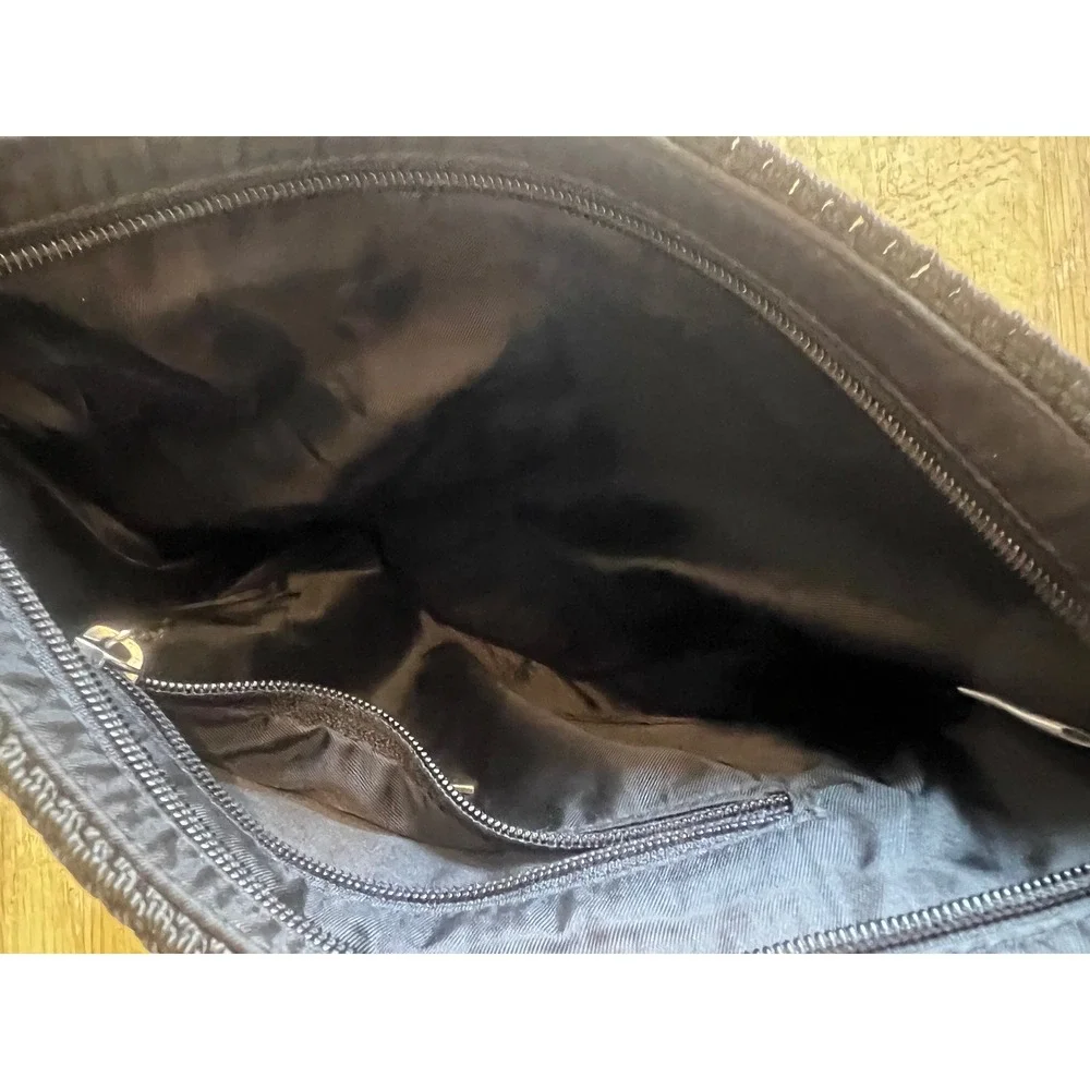 The Sak sak black